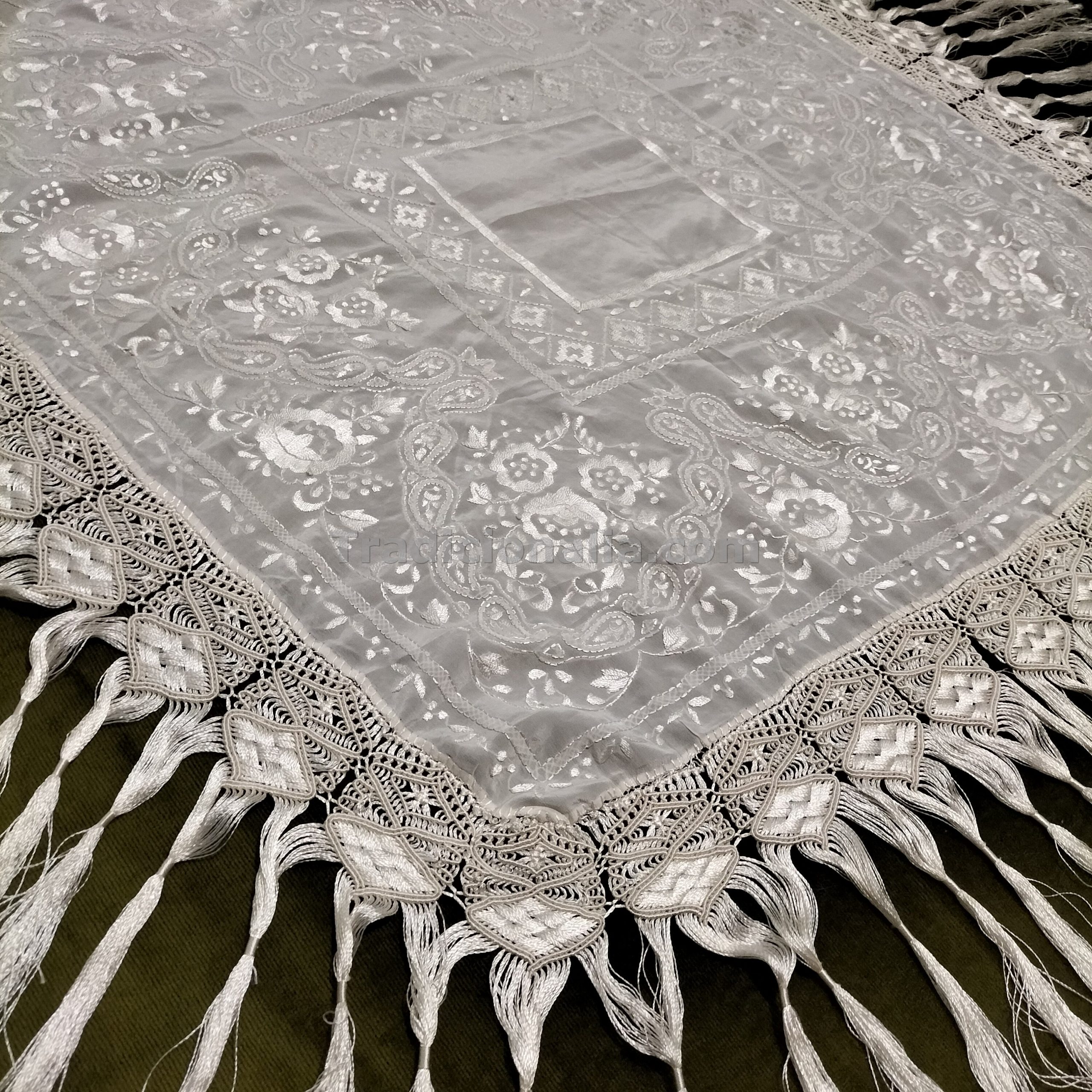 Elegante mantón de talle antiguo del siglo XIX - Imagen 2