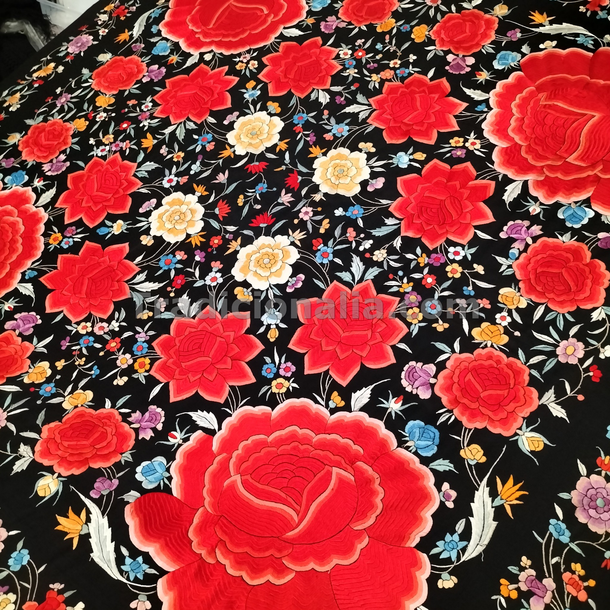 Impresionante diseño de mantón siglo XIX - Imagen 2