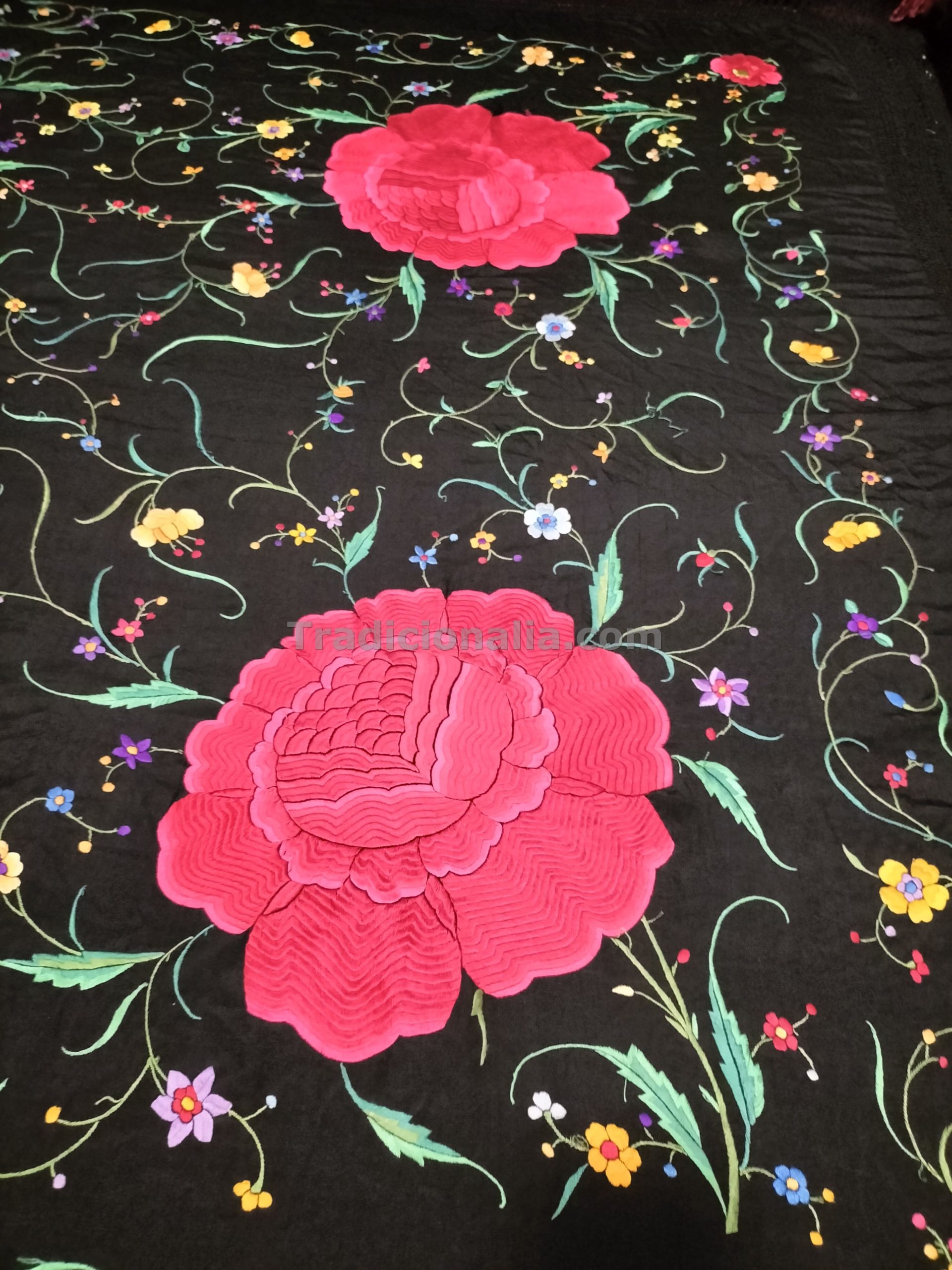 Espectacular mantón de Manila cantones con rosetones - Imagen 3